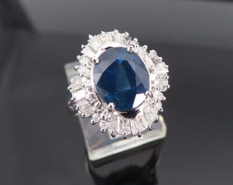 Feiner 2.80ct tiefblauer Saphir & 0.90ct Diamant Platin Cocktail Ring, Grösse 7