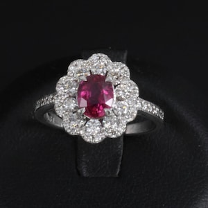 Fijne 1,0 kt Gia Mozambique No Heat Ruby en 0,64 kt diamanten platina ringmaat 5,75