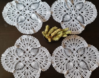 4 Squares Unique Table Cloth Vintage Hand Crocheted Lace Doilies , Square shape