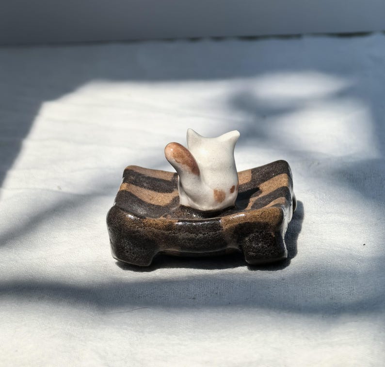 Handmade Ceramic Cat Ring Dish Cute Jewelry Holder for Rings, Necklaces