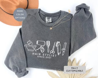 Comfort Colors® Custom EST Hairstylist Sweatshirt, Minimalist Hairdresser Sweater, Cosmetologist Grad Shirt, Beautician Gift, Hair Therapist
