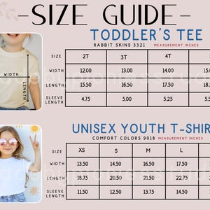 Op de afbeelding: Maattabel voor peuter- en jeugd-T-shirts. De gids bevat afmetingen in inches (omgerekend naar cm) voor breedte, lengte en mouwlengte voor verschillende maten. De T-shirtmaten voor peuters vari&euml;ren van 2T tot 5-6T en de T-shirtmaten voor jeugd van XS tot XL.