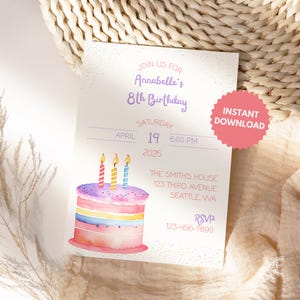 Puede incluir: Invitación de cumpleaños imprimible para un octavo cumpleaños con un pastel de acuarela rosa y morado con velas. La invitación incluye el texto "Join us for Annabelle's 8th Birthday", "Sábado, 19 de abril, 6:00 PM, 2025", "The Smith's House, 123 Third Avenue, Seattle, WA", y "RSVP 123-456-7890".