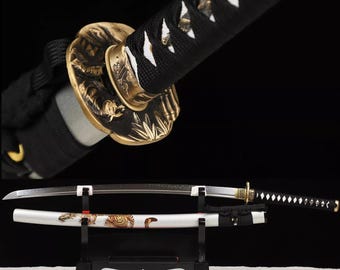 Handmade T10 Katana: Clay Tempered Japanese Samurai Sword