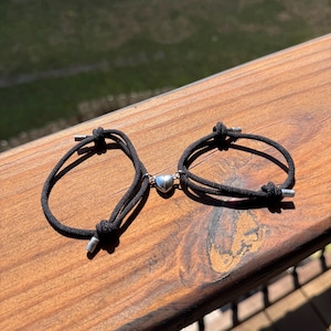 Custom Engraved Magnetic Heart Couple Bracelets: Valentine's Gift Black