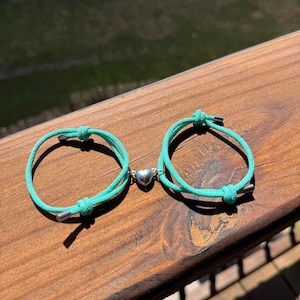 Custom Engraved Magnetic Heart Couple Bracelets: Valentine's Gift Cyan