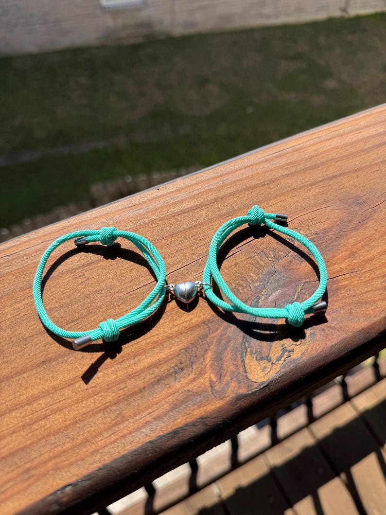 Custom Engraved Magnetic Heart Couple Bracelets: Valentine's Gift Cyan