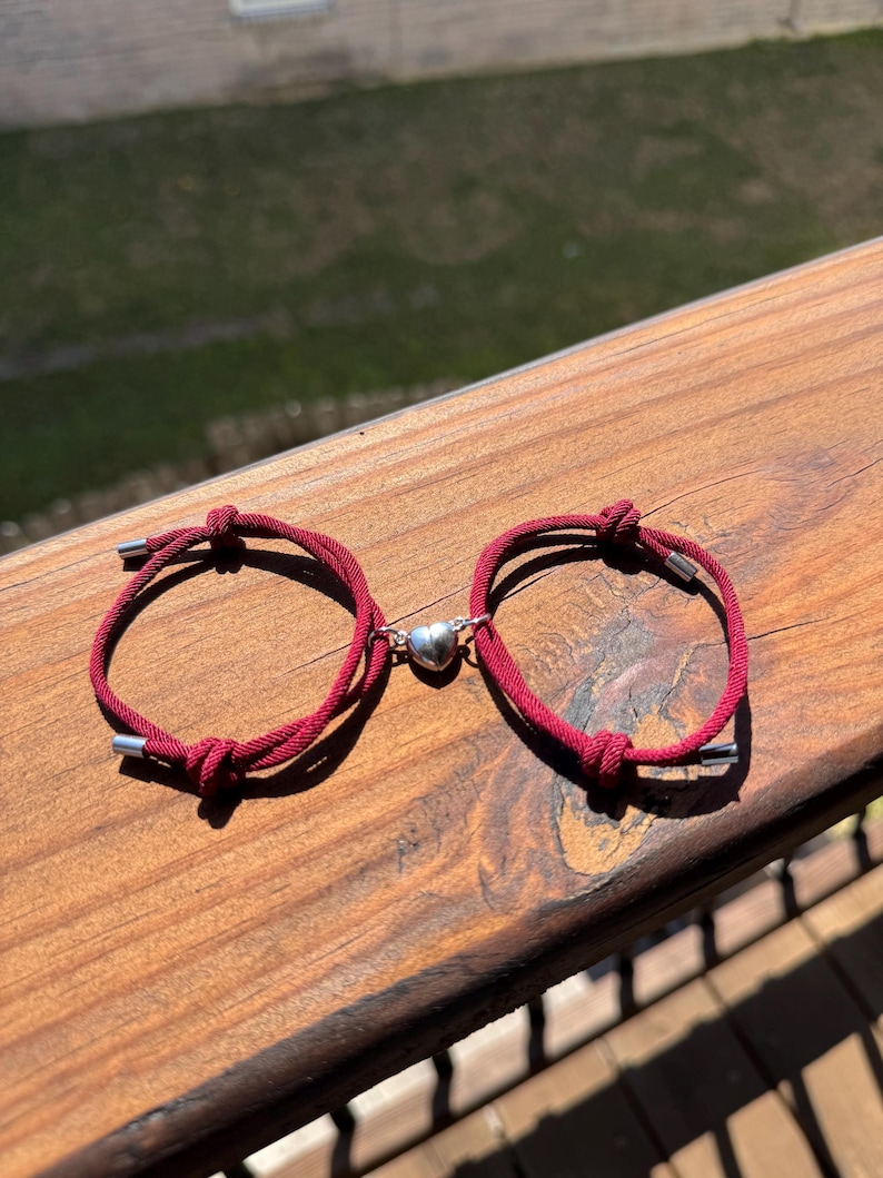 Custom Engraved Magnetic Heart Couple Bracelets: Valentine's Gift Wine