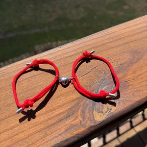 Custom Engraved Magnetic Heart Couple Bracelets: Valentine's Gift Red