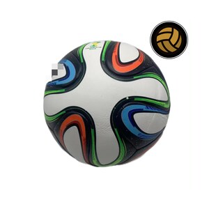 Cadeau pour amateur de football sur mesure unisexe, ballon de football vintage, cadeau de fête de football, ballon de football de la coupe du monde, cadeau de football pour garçons, ballon rare de la FIFA image 4