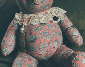 Illana the vintage bear.