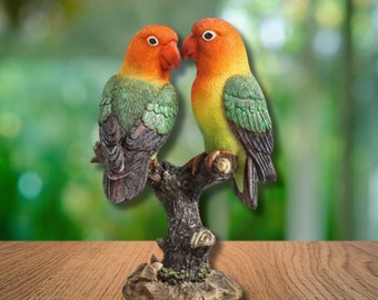 Love Bird Statue Colorful Parrot Couple Sculpture Vibrant Parrot Statue Lifelike Bird Statue Exotic Bird Sculpture Romantic Animal Decor