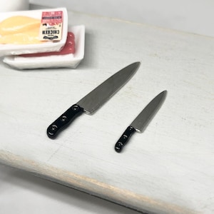 Dollhouse Miniature Kitchen Knife 1/12 Scale Metal Decor
