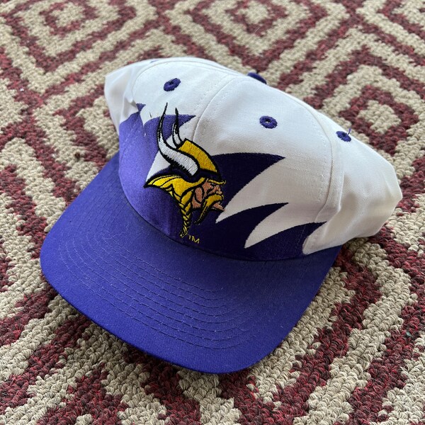 Vintage 90’s Logo Athletic Minnesota Vikings NFL Shark Tooth Snapback Hat