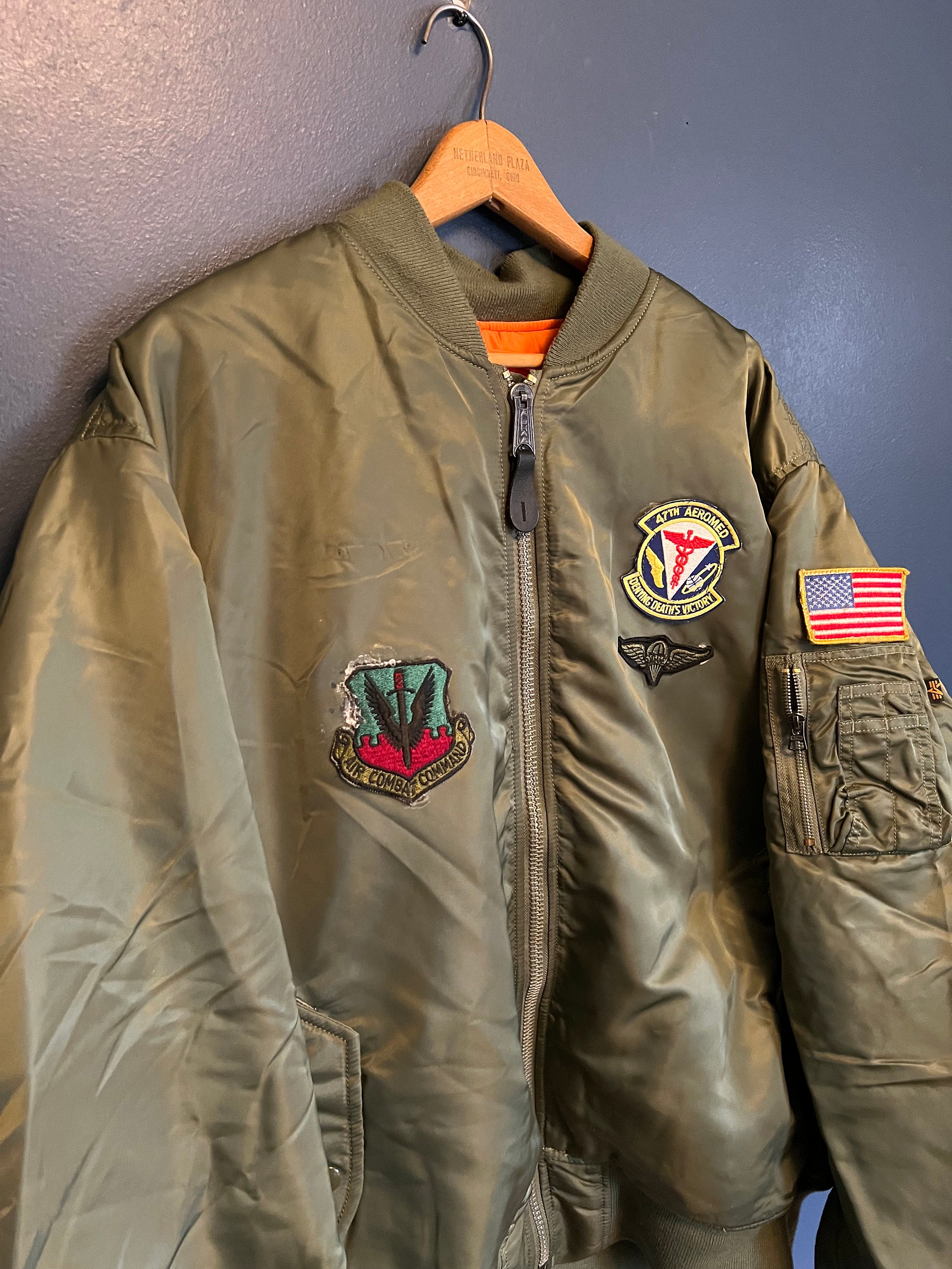 Alpha Industries Classic MA1 Chaqueta Bomber Vintage Fit Verde Salvia,  Verde : Ropa, Zapatos y Joyería 