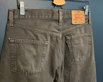 Vintage 90's Levi's 501 Vaqueros de mezclilla gris oscuro Tamaño 34/30 EE.UU. Hecho