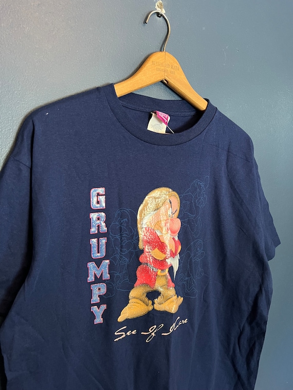 Brand New Vintage Y2K Grumpy Snow White Tee Size L