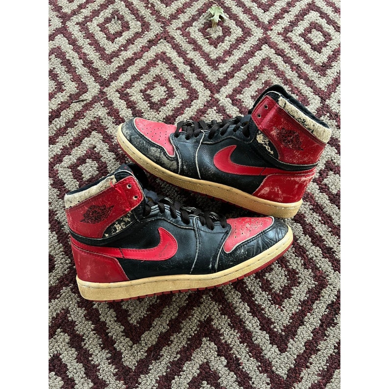 Vintage 1985 Jordan 1 Bred High Top Sneaker Size 9.5 image 1