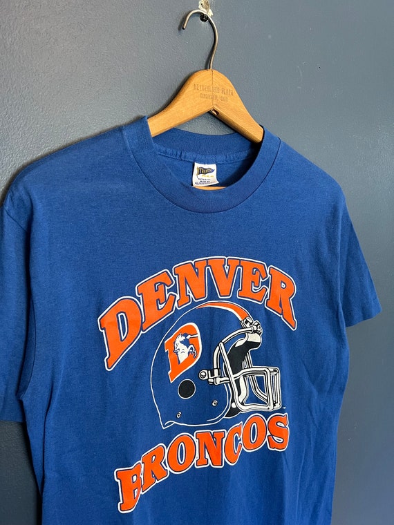 Vintage 80’s NFL Denver Broncos Tee Size Medium