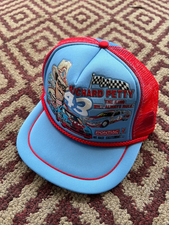 Vintage 90’s Richard Petty NASCAR Racing Trucker S