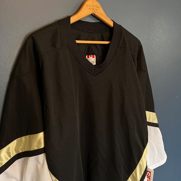 Vintage 90’s Brand New CCM Blank Hockey Jersey Size Small