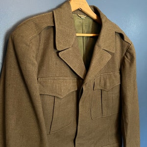 Vintage 40’s US Army Olive Green Wool Ike Cropped Military Jacket Size 38R