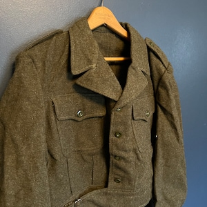 Vintage 60’s Olive Green Wool Ike Cropped Military Jacket Size Small