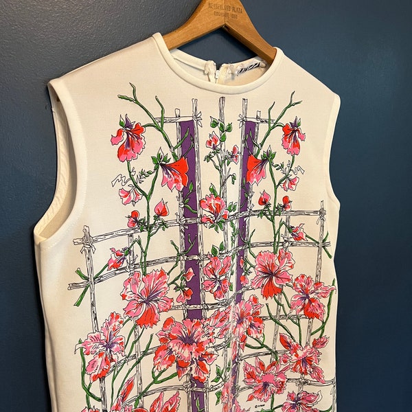Vintage 70’s Trissi Polyester Pattern Floral Print Dress Size Medium