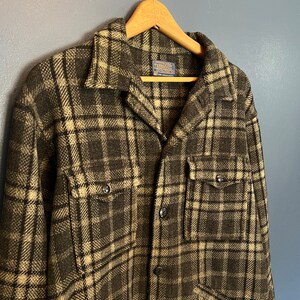 Vintage 70’s Pendleton Plaid Wool Mackinaw Jacket Size Medium