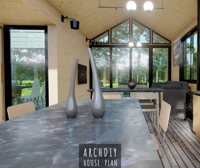 Pu&ograve; includere: Rendering di interior design di una casa moderna con soffitto e pareti in legno chiaro. Un grande tavolo in marmo grigio &egrave; in primo piano con due vasi alti e grigi. La stanza ha grandi finestre, un divano e una televisione. Il testo "ARCHDIY HOUSE PLAN" &egrave; in basso.