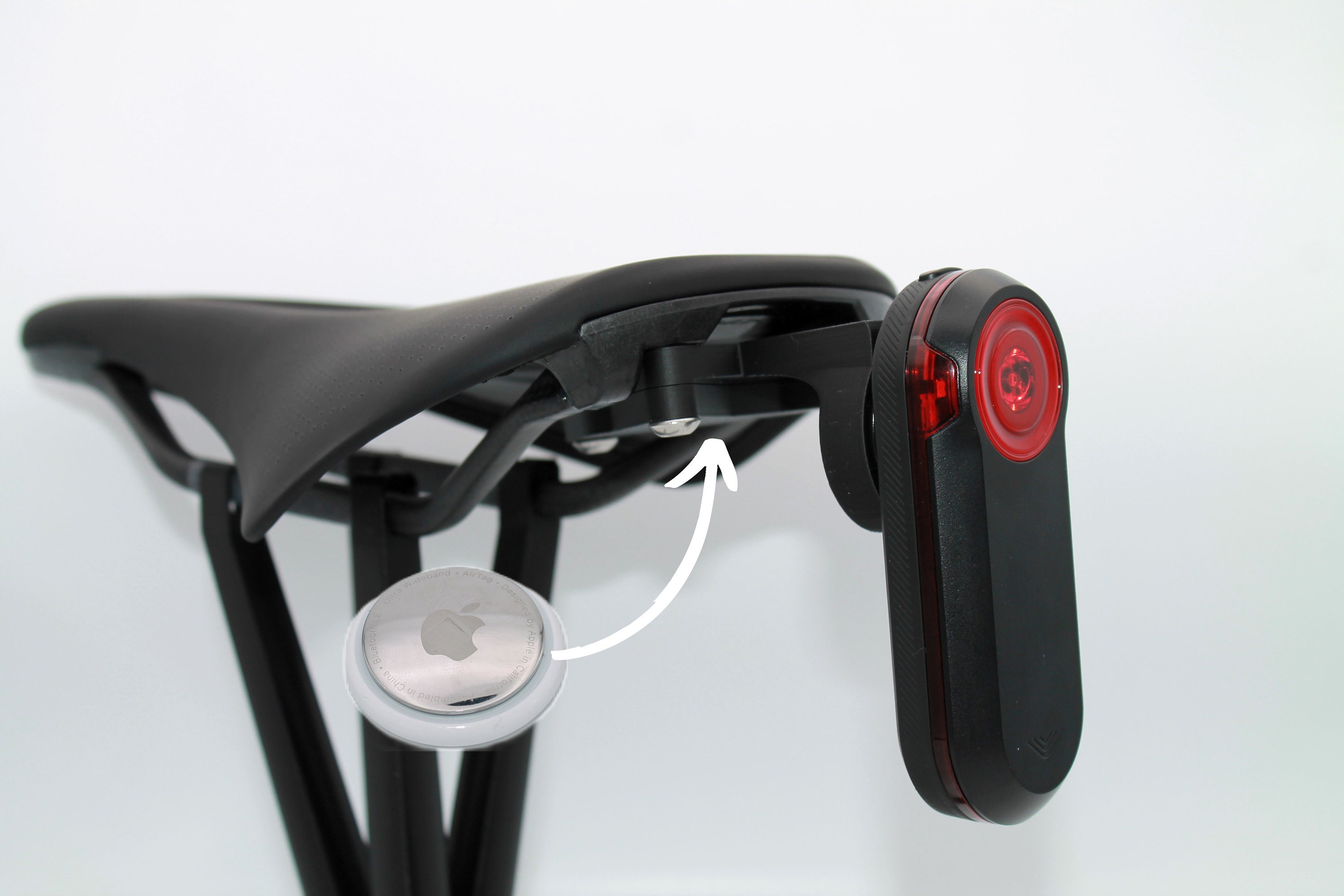 Specialized Apple AirTag + Garmin Varia RTL 510/511/515/516