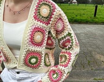 Cardigan au crochet fait main - motif cercle vert rose vintage, veste carrée grand-mère confortable et élégante, pull femme Boho Chic