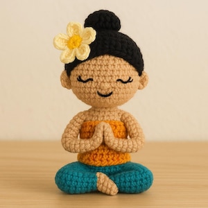 Yoga Mädchen Häkelanleitung PDF – Balinesische Amigurumi-Puppe – Einfache Anleitung – Digitale Datei – Meditierende Frau