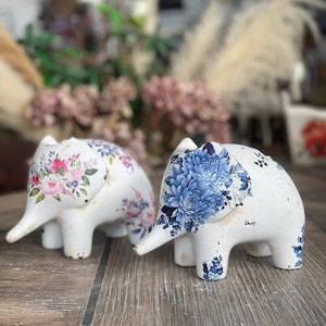 Glückselefant Ornament mit Blumenmuster | Elefanten Dekor