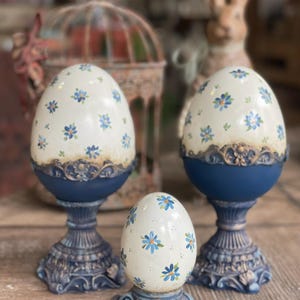 Floral Easter Eggs Blue and White Design, Large or Mini Easter Eggs, Elegant Ceramic Easter Centerpiece, Antique Cottagecore Console Decor