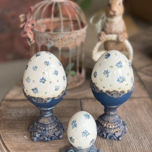 Floral Easter Eggs Blue and White Design, Large or Mini Easter Eggs, Elegant Ceramic Easter Centerpiece, Antique Cottagecore Console Decor
