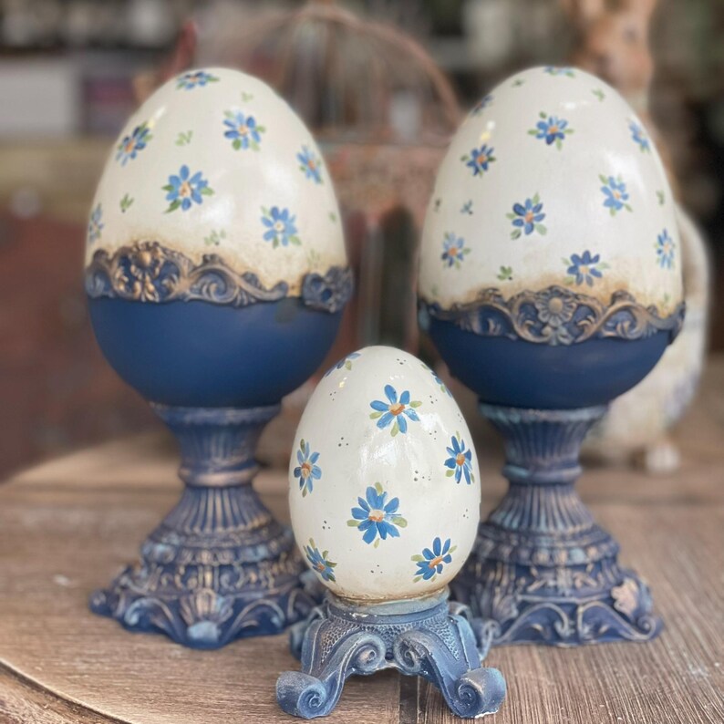 Floral Easter Eggs Blue and White Design, Large or Mini Easter Eggs, Elegant Ceramic Easter Centerpiece, Antique Cottagecore Console Decor
