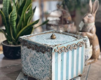Large Blue Wooden Keepsake Box with Lid | Antique Style Storage Box | Decorative Gift Box for Weddings or Baby Showers