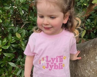 Children welsh 'lyfli jybli' unicorn pink  tshirt