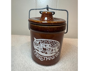 Vintage Christmas 1986 Brown Cheese/Butter Glazed Crock SnapLid- 3.5 in x 5.5 in