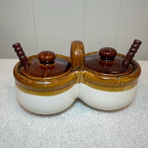 Vintage Double Condiment Pot with Lids – Made in Taiwan