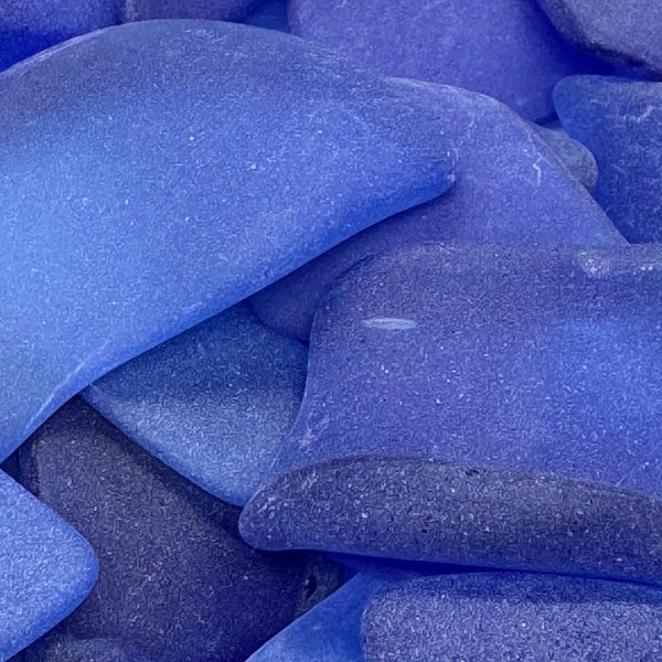 BEAUTIFUL Cobalt Blue Tumbled Glass (25 pieces)  /  tumbled vintage glass for jewelry making, glass art, and mosaics.