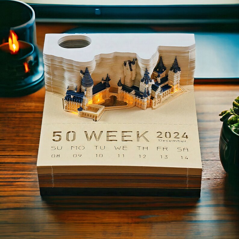 Omoshiroi Mystery Schloss Kalender 2024 Mit Licht, Notizblock