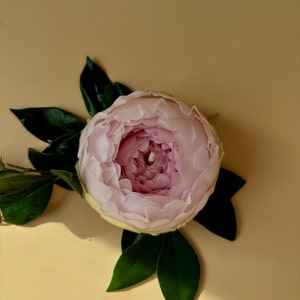 Peony candle