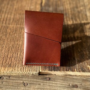 Ferree Cartera de cuero cosida a mano Portatarjetas EDC hecho a mano Vegetal curtido Pueblo Buttero Poliéster Hilo Puntada Regalo Moda masculina