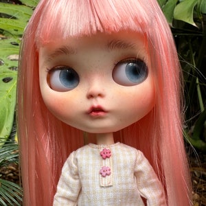 Poupée Amélie Blythe OOAK par Minusha Dolls