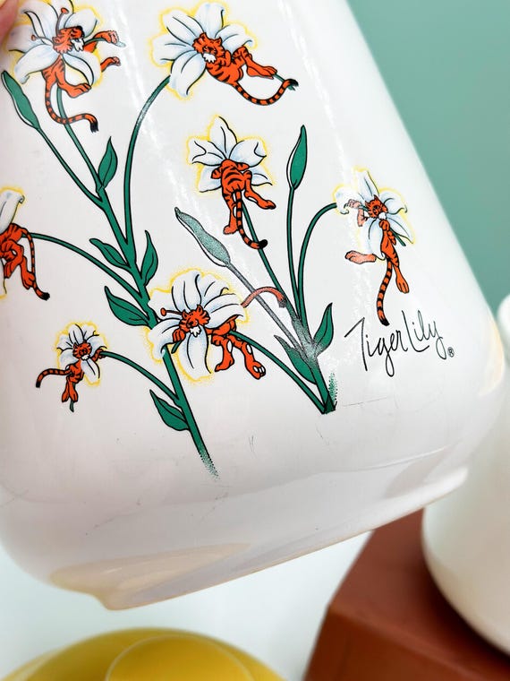 アンティーク雑貨 Ceramic handmade Canister Vintage Set of 2 Tiger Lily Petal Pets 1989 Ceramic