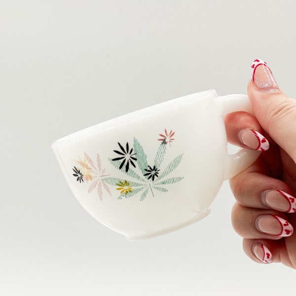 Vintage Set of 4 Federal Glass Mid Century Atomic Flower Maple Leaf Milk Glass Teacups