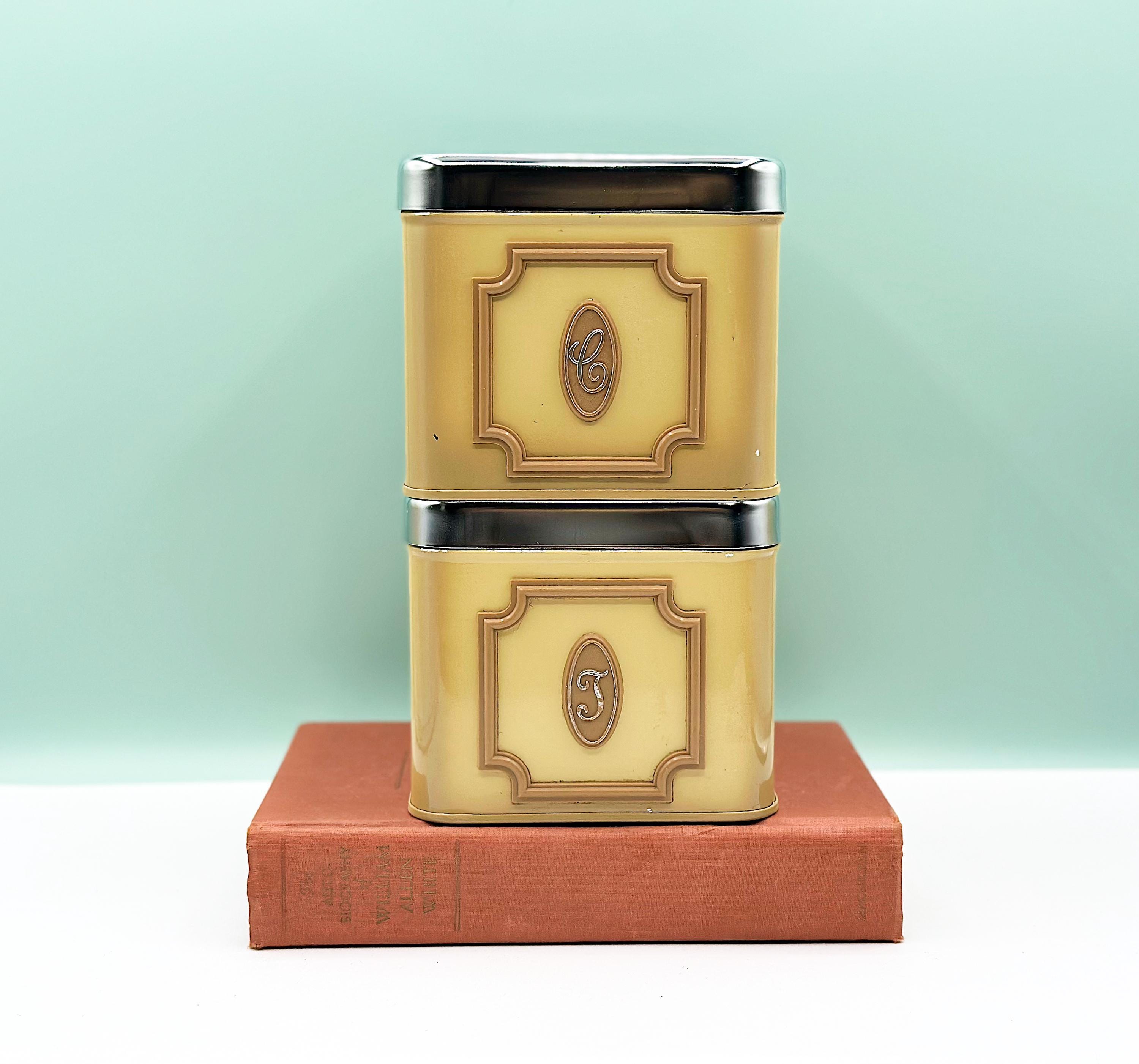 Vintage 1970er Jahre Retro Blechdosen-Set für Kaffee und Tee, Retro Yellow Canister Kitchen Set