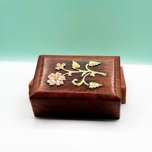 Vintage Wooden Copper and Brass Inlaid Floral Jewelry Box, Trinket Box, Vintage Storage Box, Memory Box